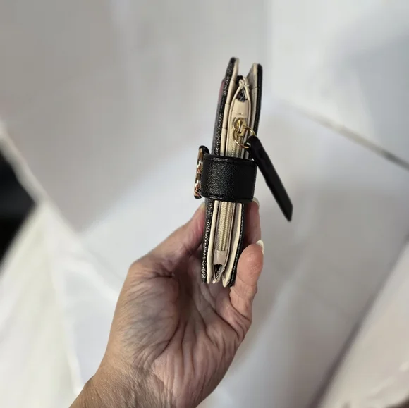 Juicy Couture Black and Pink Heart Wallet with Gold Accents - Picture 9 of 12